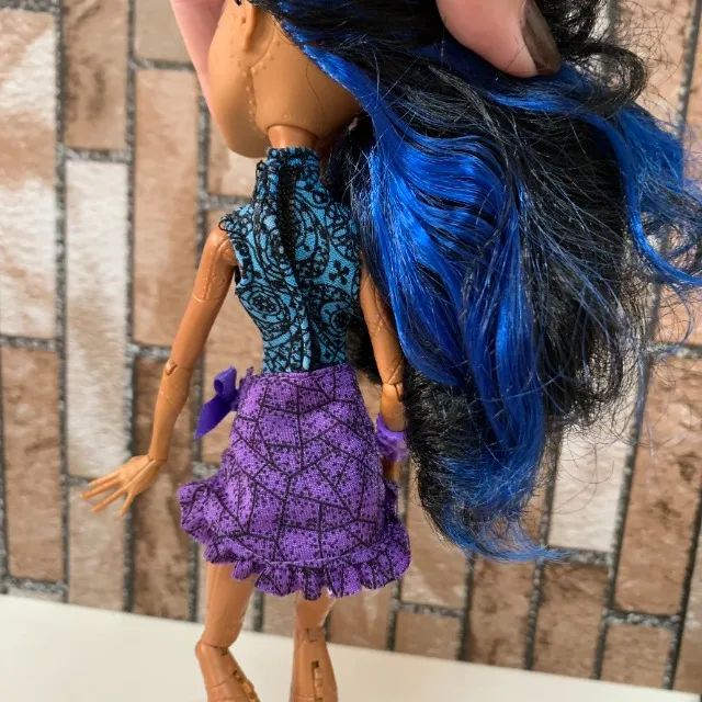 Boneca Monster High Clawdeen Wolf Clássica 2008 - Hobbies e