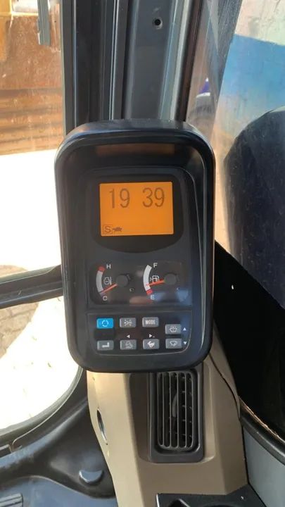 escavadeira 22ton case cx 220b - Foto 4