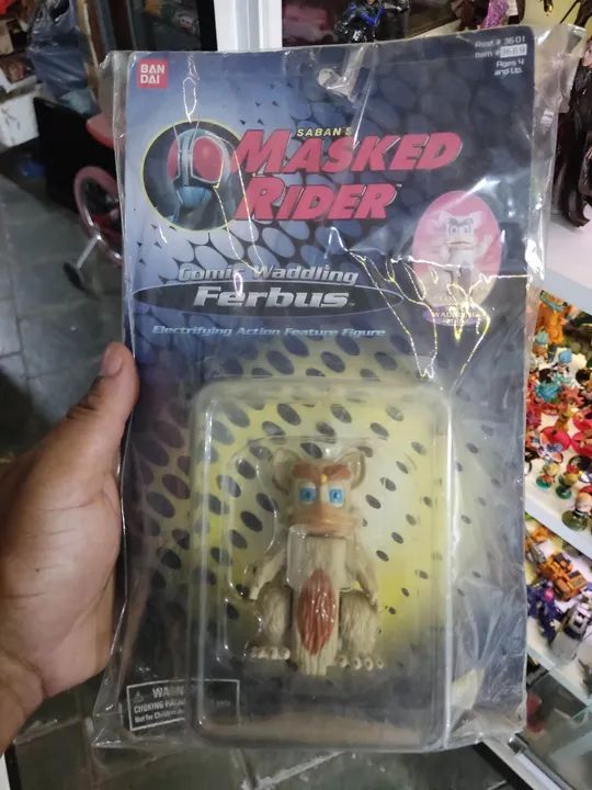 Boneco ferbus masked raider anos 2000