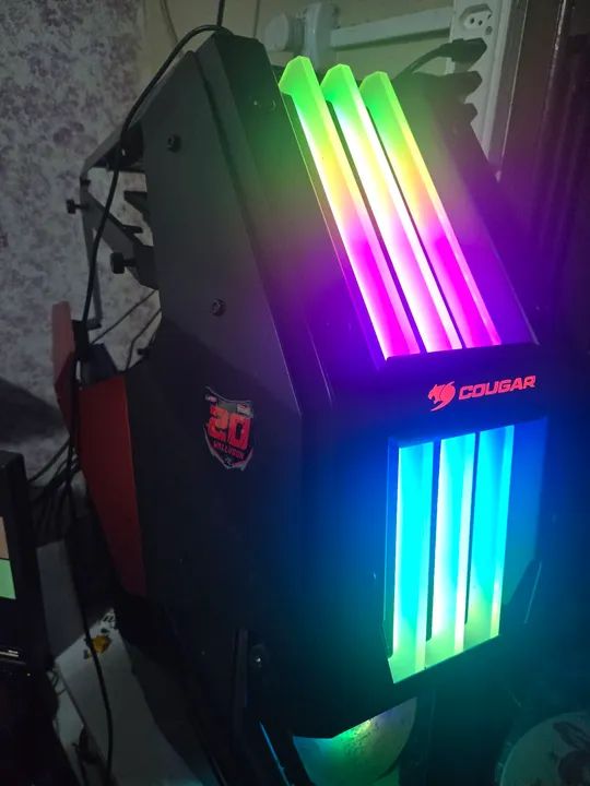 Gabinete cougar conquer 2