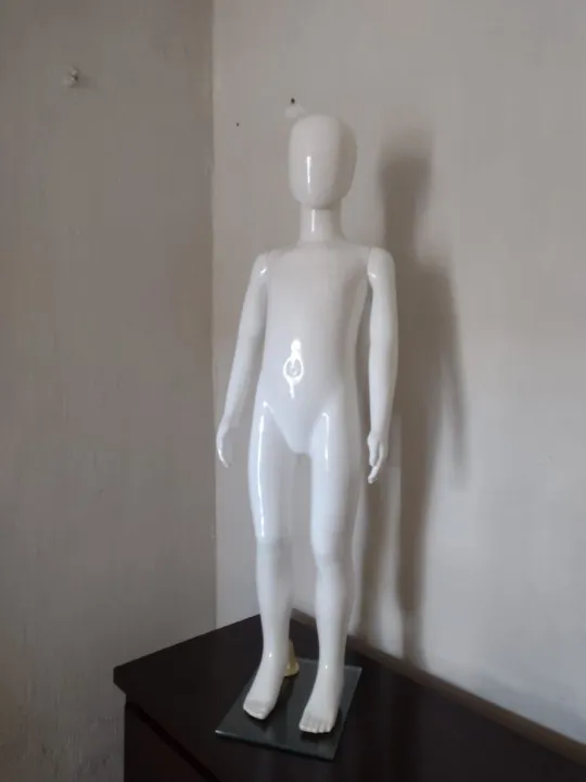 2 manequins cabeça de ovo Infantil