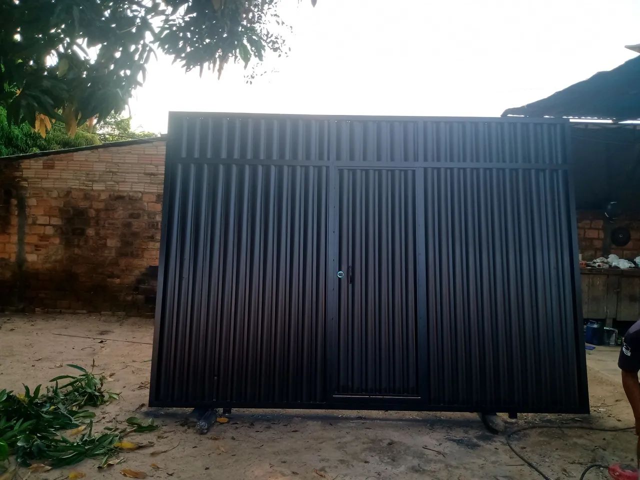 Portão de Ferro - Novo 2.50 de altura por 3.250 de comprimento tem ele pronto para  - Foto 3