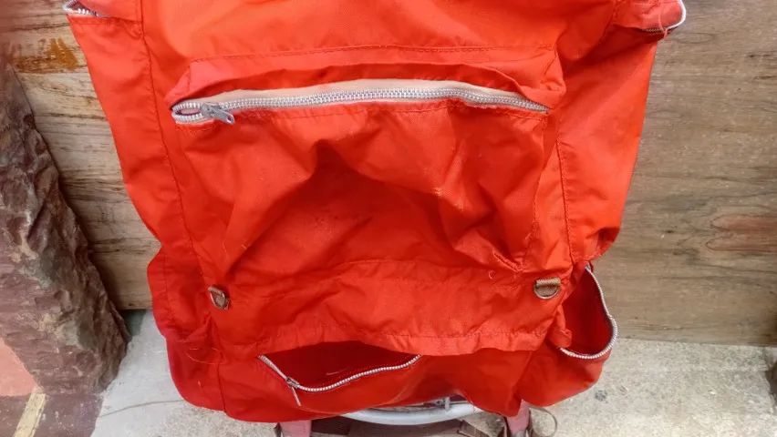  Muchila Antiga com suporte - Foto 5