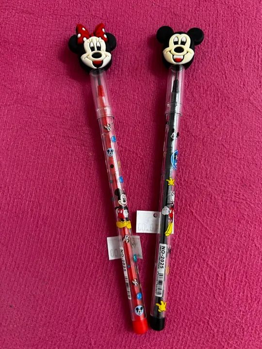 Lapiseira Mickey e Minnie - Novas!