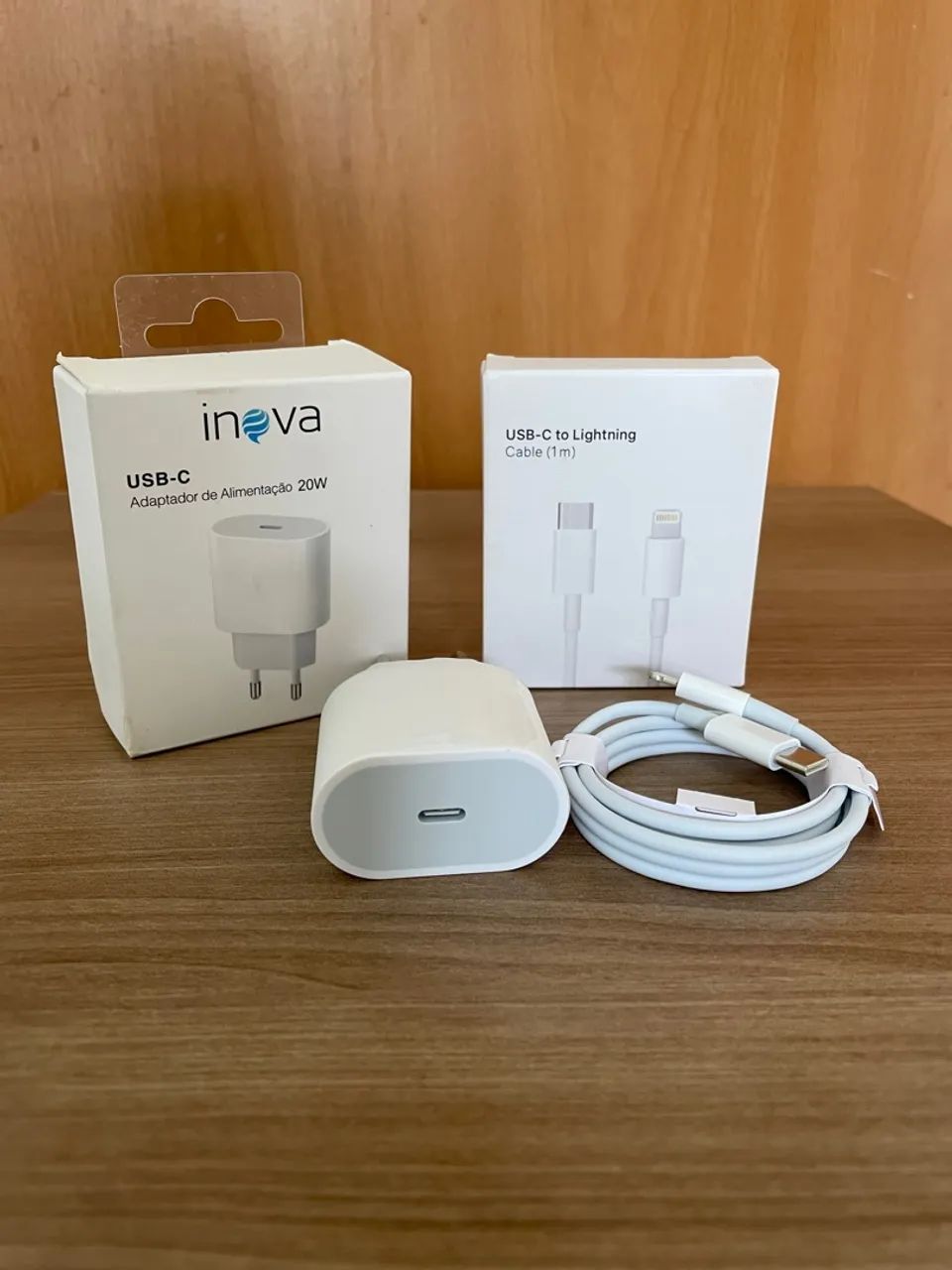 Carregador iPhone 20W + Cabo USB-C para Lightning 1m