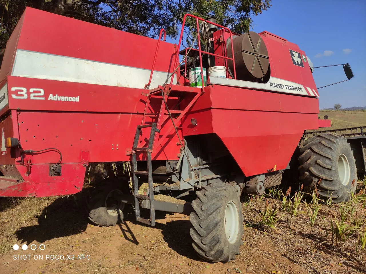 Colheitadeira Massey Ferguson 32 Advanced