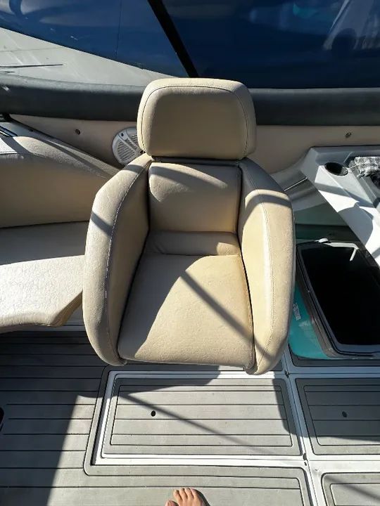 Lancha Ventura 23" Mercury 200HP 2021 - Foto 4