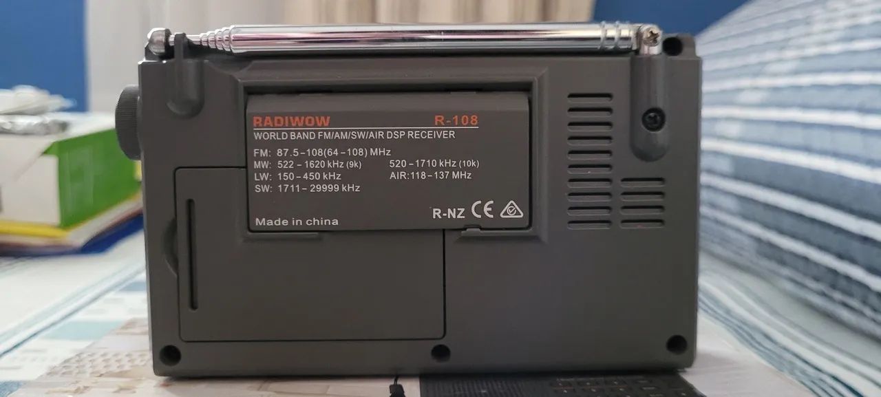 Radiwow R-108 (Raro)/Ñ Xhdata, Tecsun, Sony, Degen, Sangean, Grundig, Motobrás, Motorádio - Foto 3