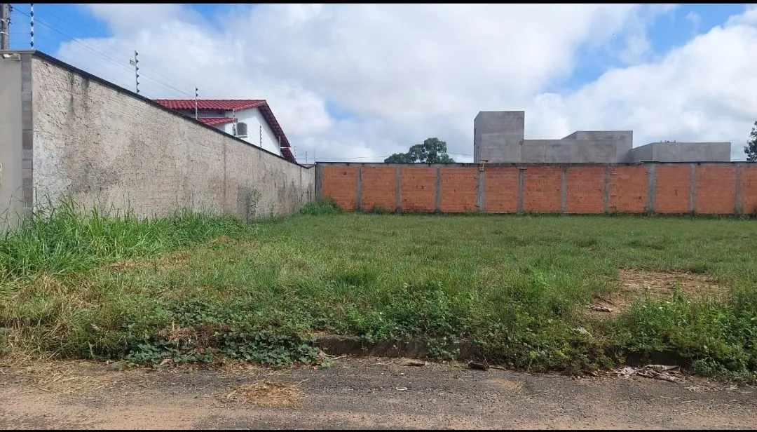 2 lotes no Jardim América por 100k