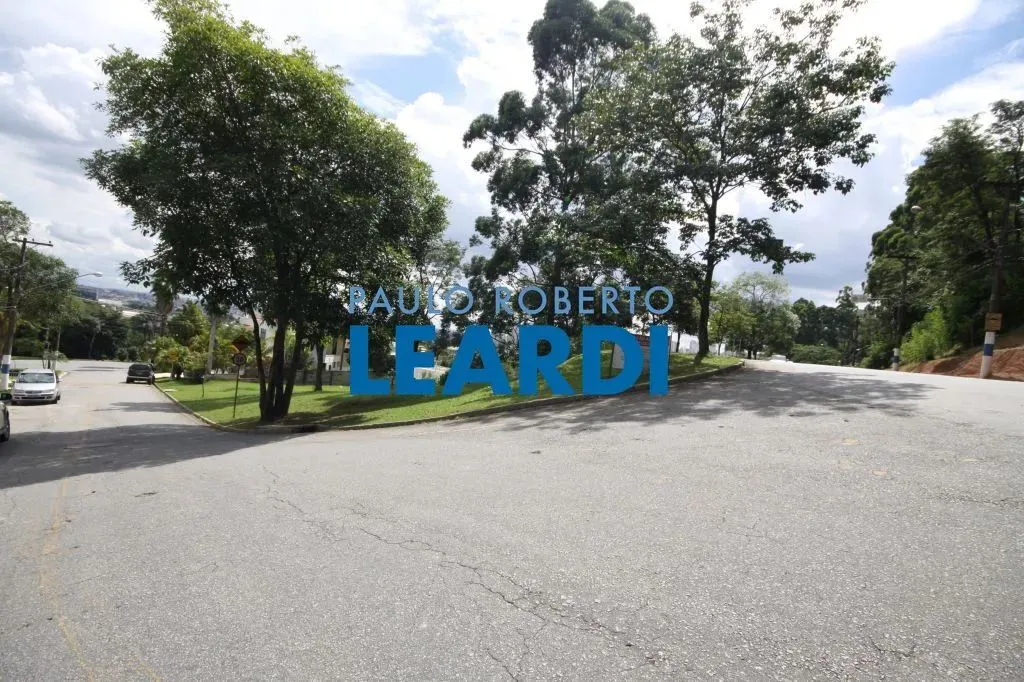 TERRENO EM CONDOMÍNIO - TAMBORÉ - SP