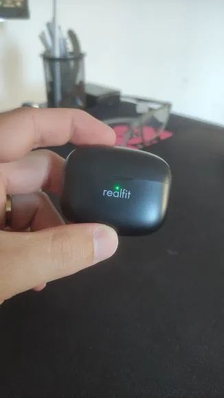 Fones de Ouvido Realfit com ANC