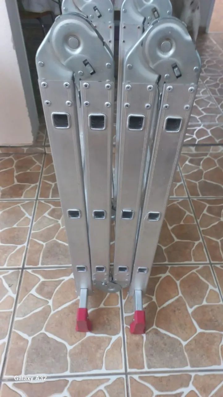 Escada Articulada 4x3 12 Degraus em Alumínio 3,23m Botafogo - Foto 4