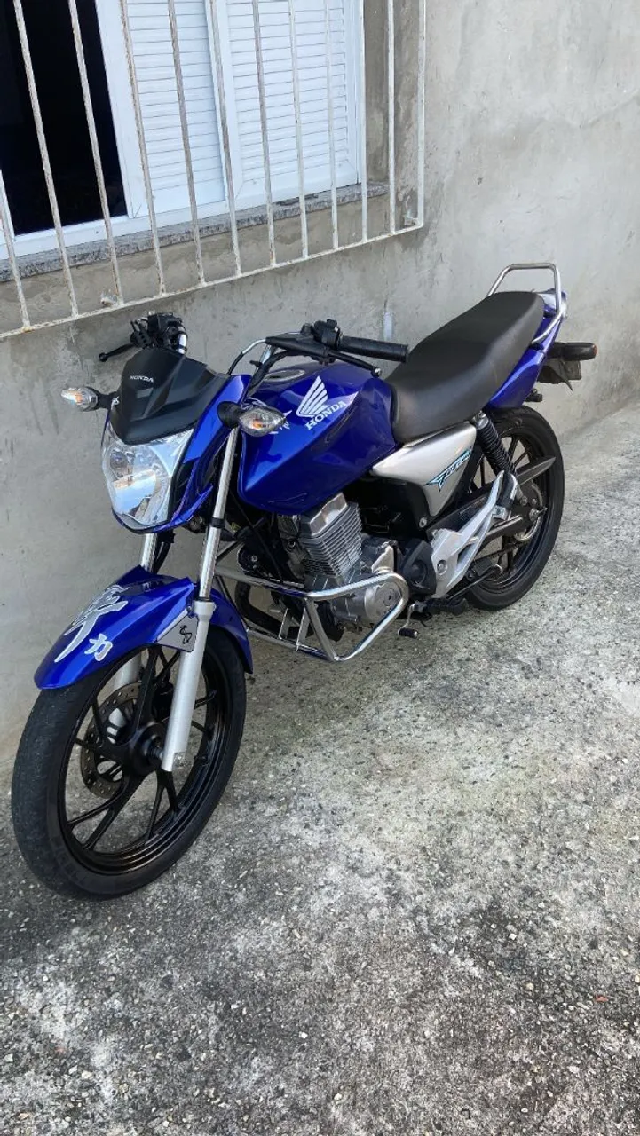 Titan 150 es