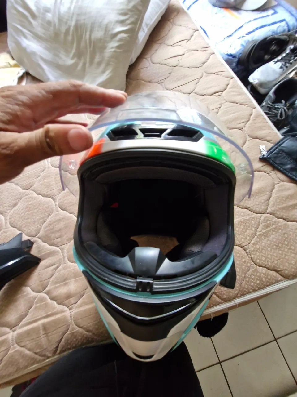 Capacete kyt tamanho 59 semi novo - Foto 4