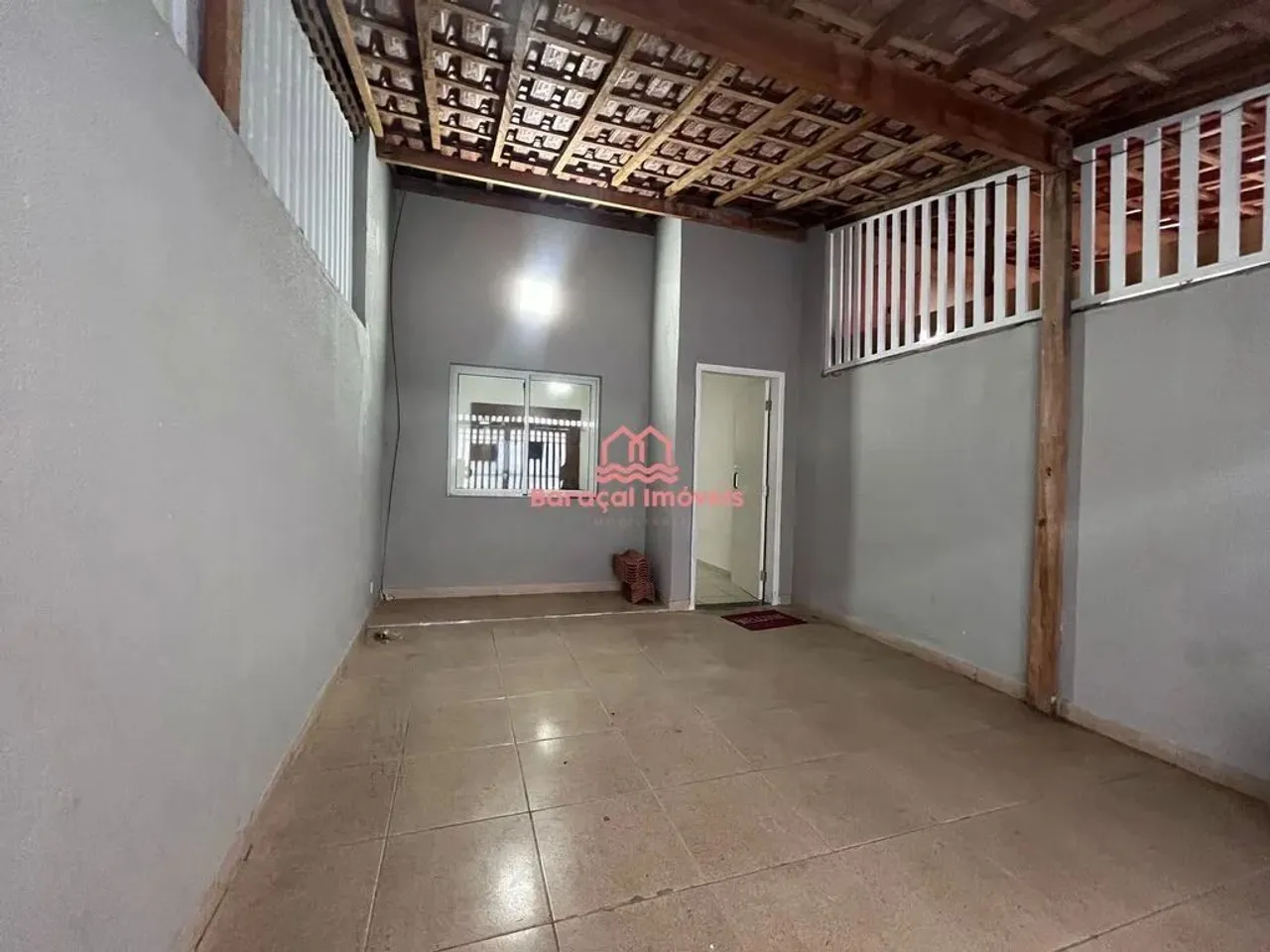 Sobrado à Venda em Praia Grande Vila Mirim três Quartos e Churrasqueira