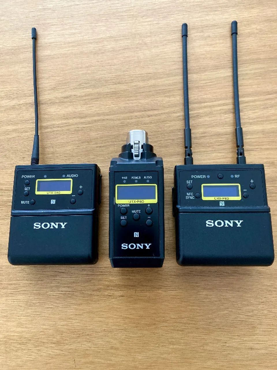 Sistema Wireless Sony UWP-D26 de Microfone de Lapela Sem Fio - Foto 2