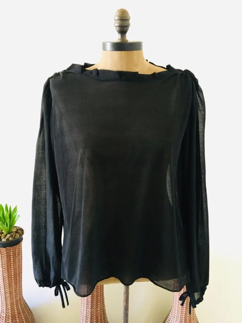 Blusa Feminina Preta Elegante - Foto 3