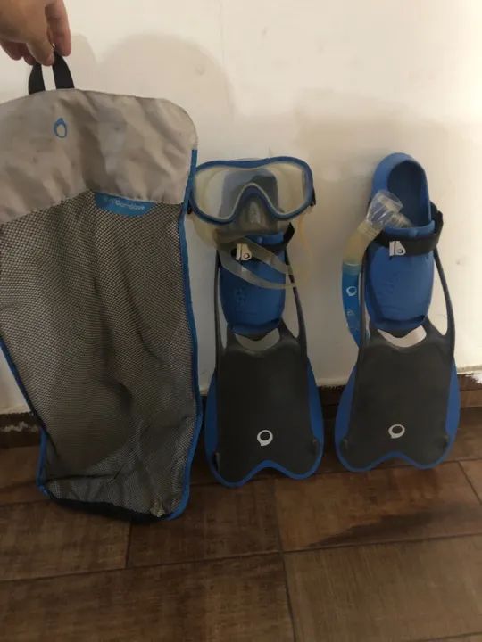 Par de nadadeiras e máscara para mergulho - Foto 2