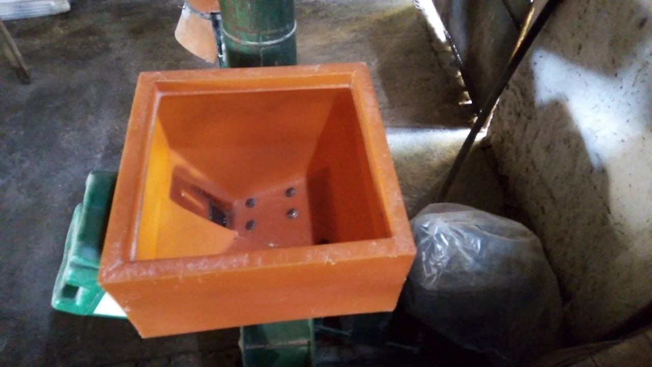 Moinho de Grãos Usado - Foto 2