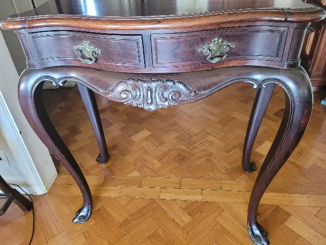 LINDA MESA ANTIGA DE JACARANDÁ COM CADEIRA E ESPELHO  - Foto 2