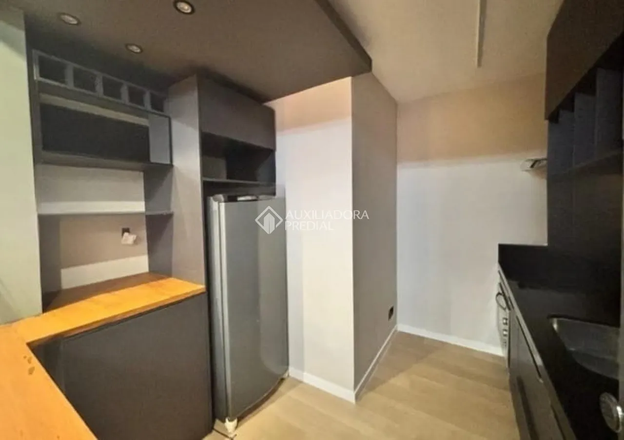 Lindo Apartamento Reformado 2D com GARAGEM no Abraão