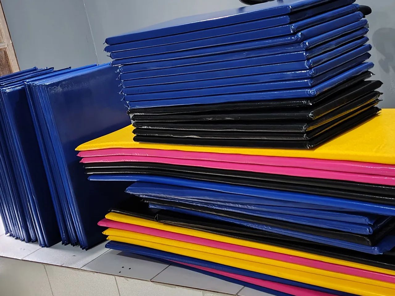 Colchonetes academia/escolas/bronzeamento/maca/massagem. - Foto 3