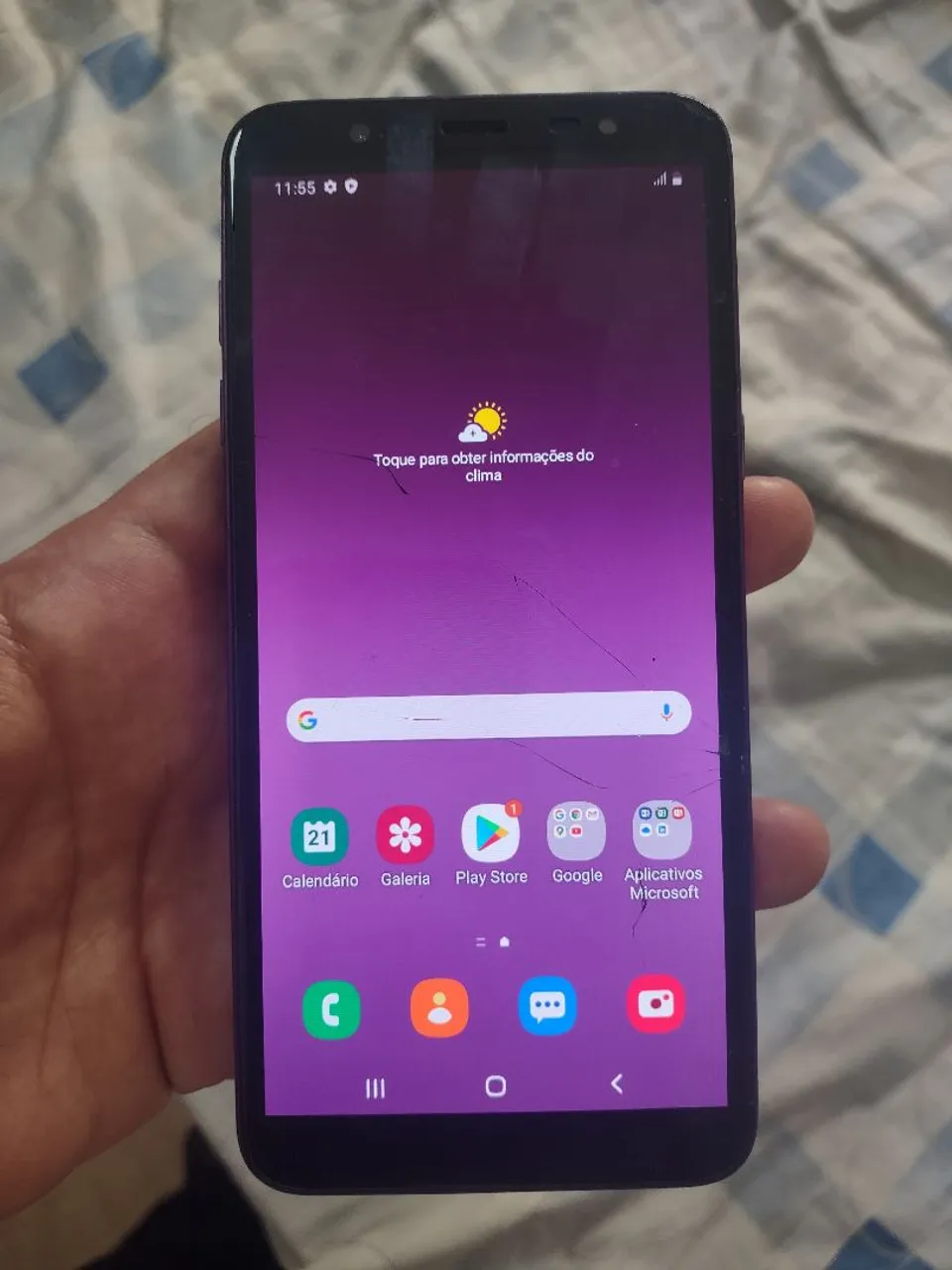 Celular J8