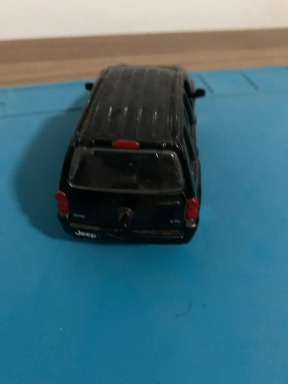 Miniatura JEEP Liberty  Maisto  1/38 - Foto 2