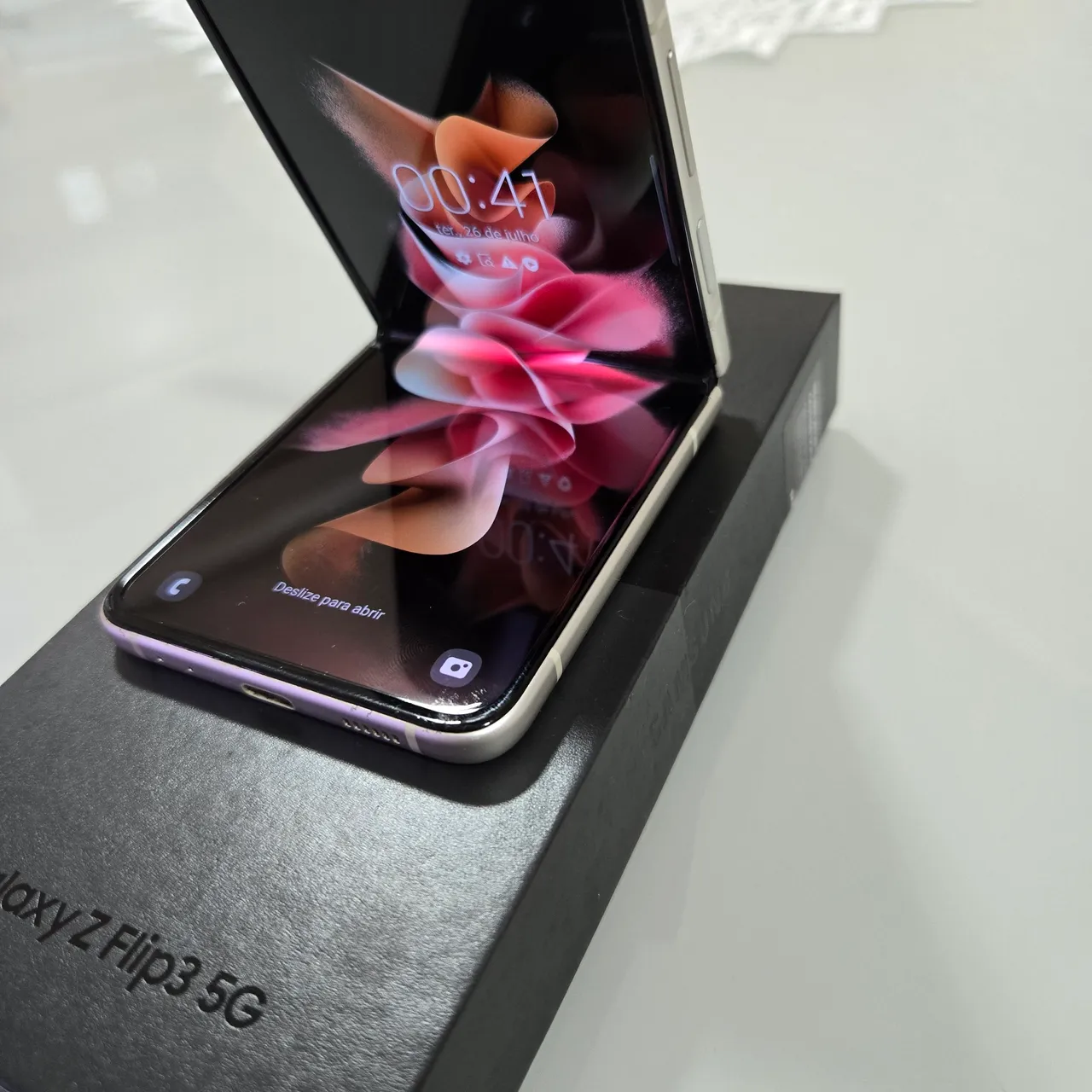 Samsung Galaxy Z Flip3 5G