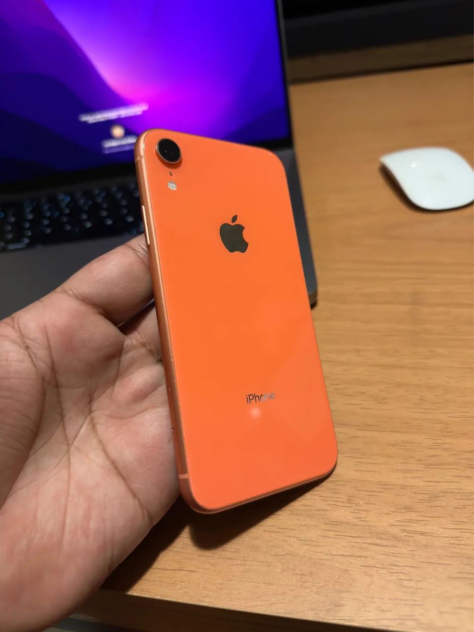 iPhone XR 64GB | Laranja | Semi novo - Celulares e Smartphones