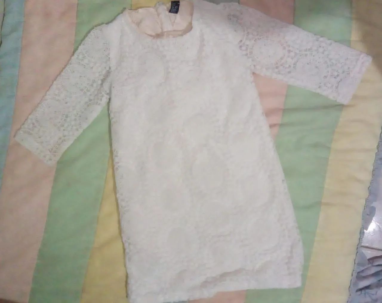 Vestido de renda branco Zara infantil
