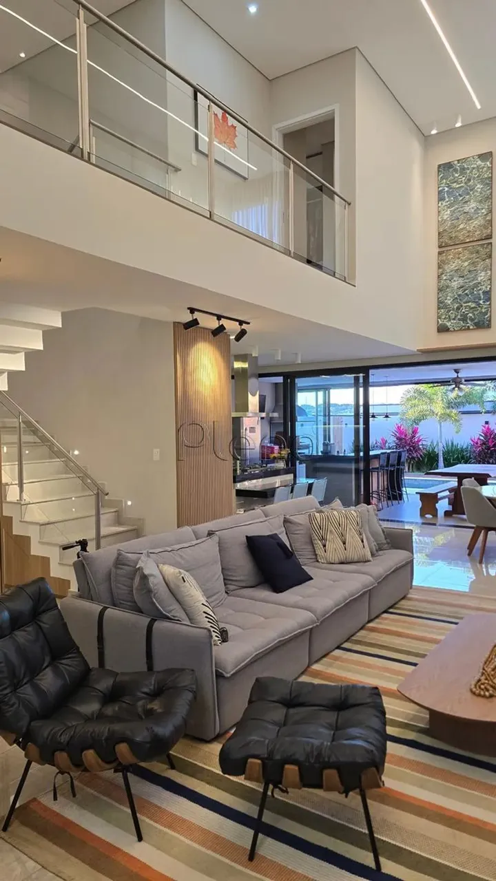 Sobrado à venda em Campinas, Swiss Park, com 3 suítes, com 232 m², Residencial Luzern