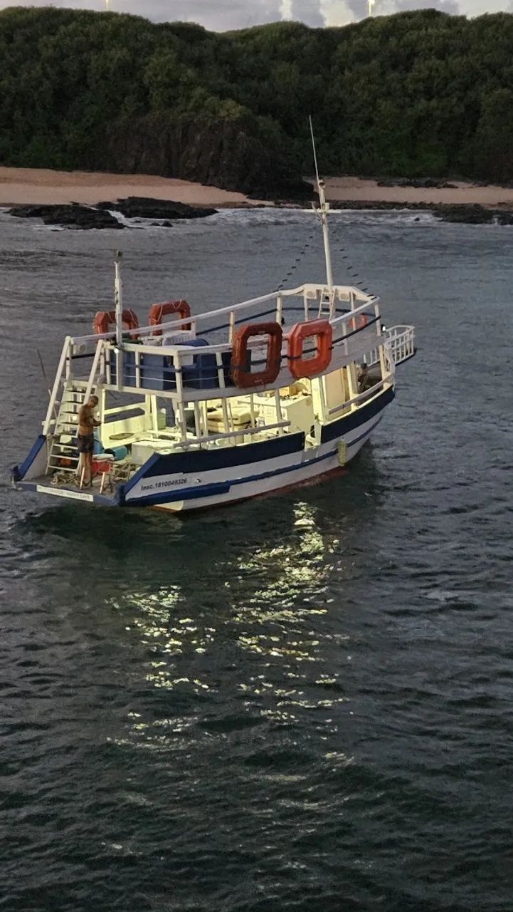 Barco de turismo/pesca - Foto 5