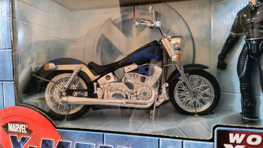 Wolverine com Moto X-Men O Filme Toy Biz 2000 - Foto 4