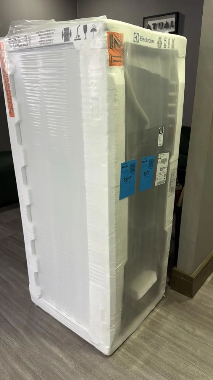 Geladeira Electrolux Cycle Defrost 240L Degelo Prático Uma Porta Branca RE31 127v - Foto 5
