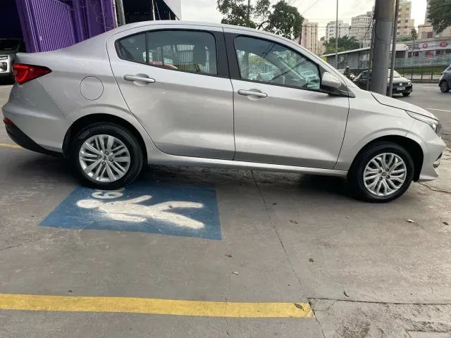 Fiat Cronos Drive 1.0 (Flex) MT - Foto 3