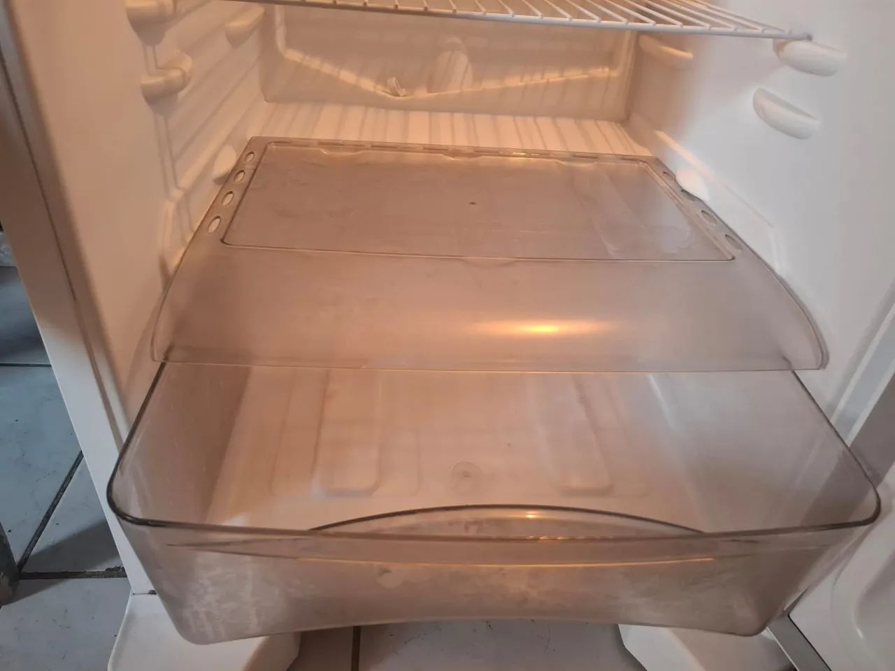 Geladeira Esmaltec 276L 127 volts - Foto 4