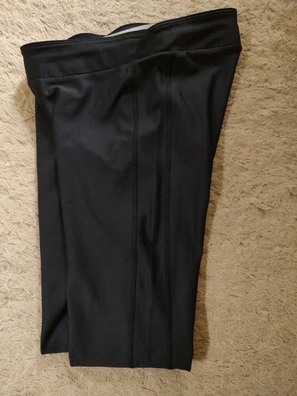 Calça Legging Under Armour - Preta - Tamanho P. - Foto 4