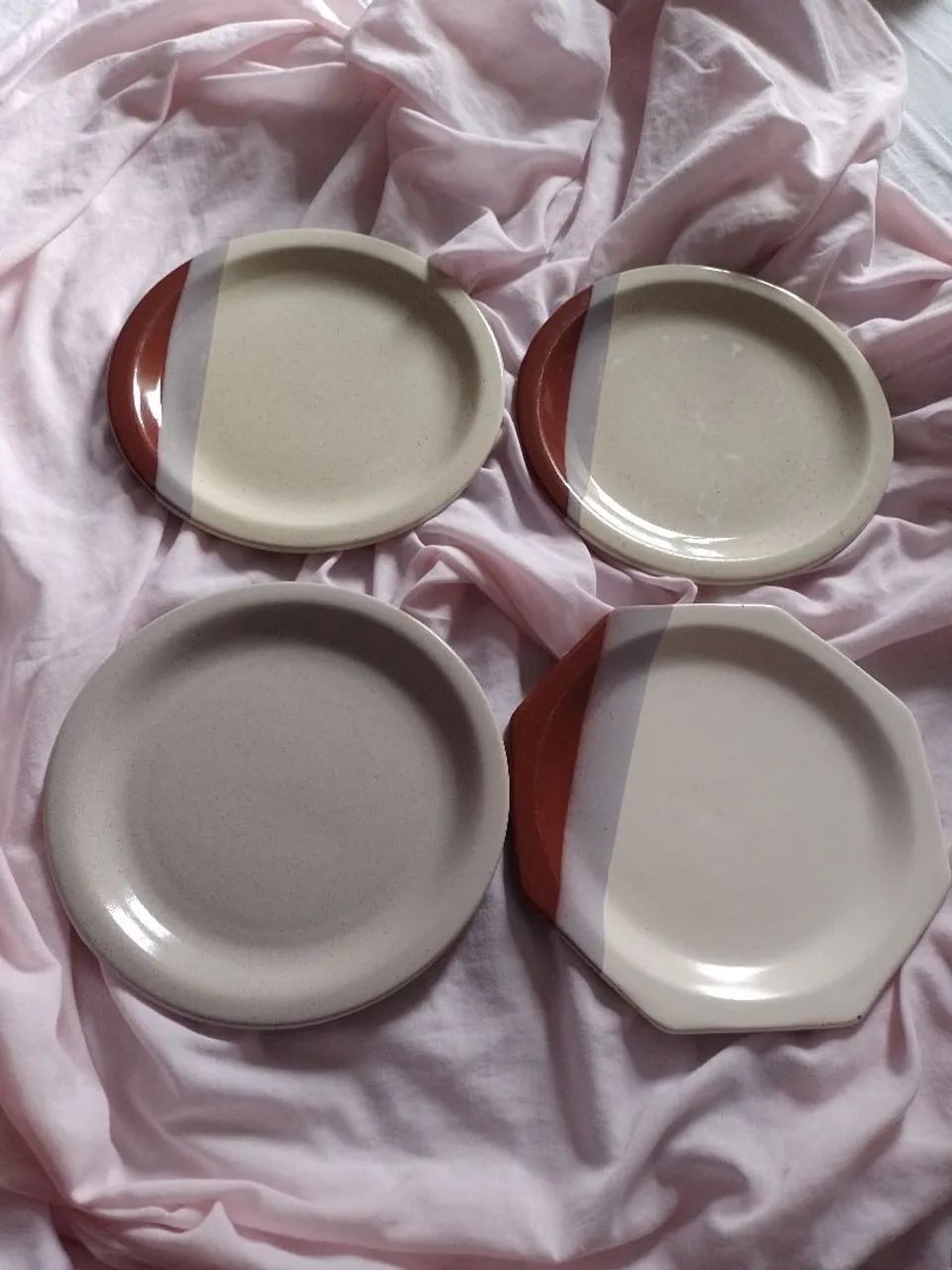 Jogo de pratos 4 peças em cerâmica  - Foto 3