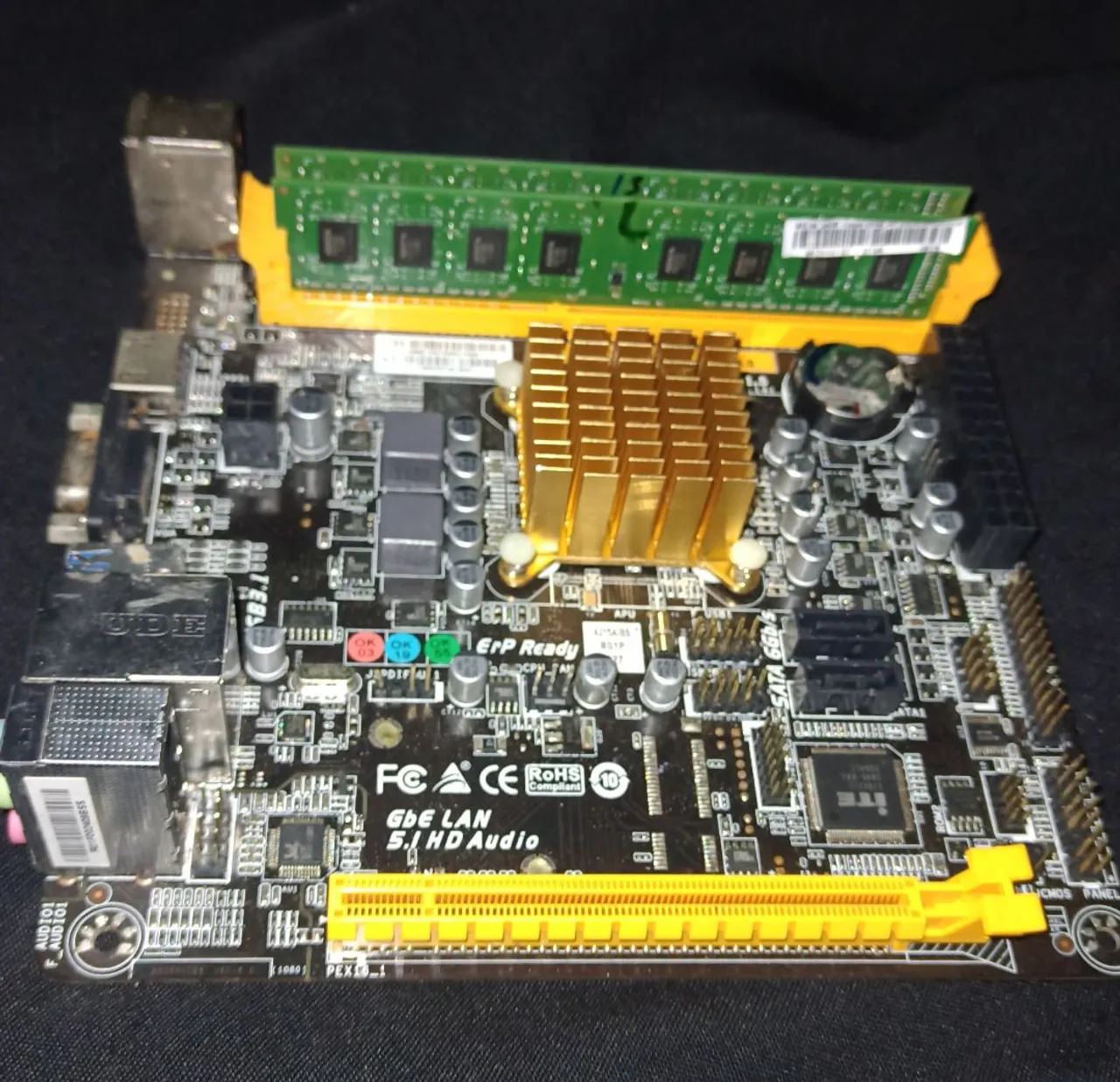 Placa-mãe para PC 8gigas de RAM
