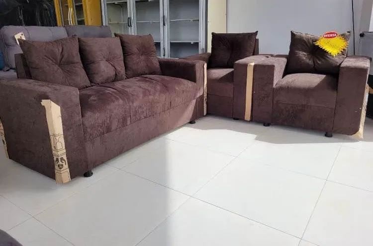 SOFÁ DE FÁBRICA / 3 LUGARES E DUAS POLTRONAS  - Foto 2