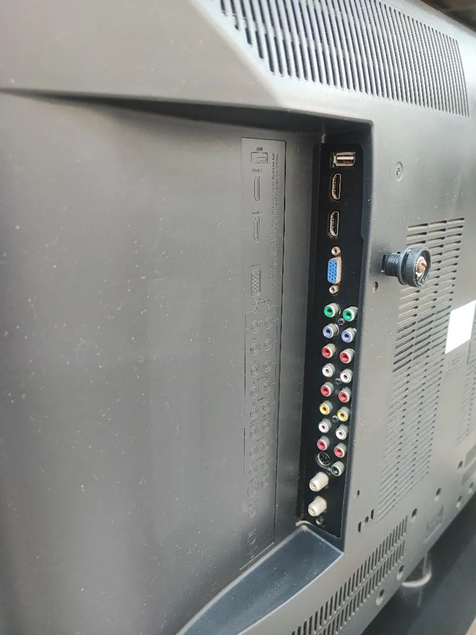 TV LCD CCE 32 polegadas - Foto 4