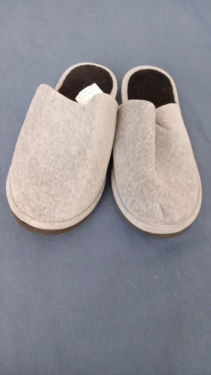 Chinelo  ou  pantufas acolchoado quentinho  - Foto 3