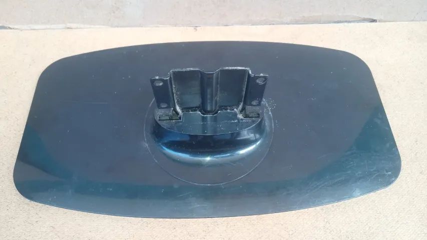 Pedestal p/ TV Philips 32 polegadas - Foto 4