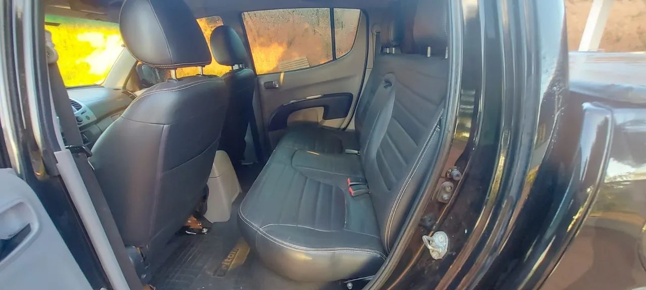 Mitsubish L200 Triton 4x4 diesel, manual. - Foto 4