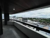 VIEIRALVES, COND SAINT CYR, 211M2, 4 QTOS SENDO 2 SUÍTES, ARMÁRIOS, CLIMATIZADO, 3 VAGAS,