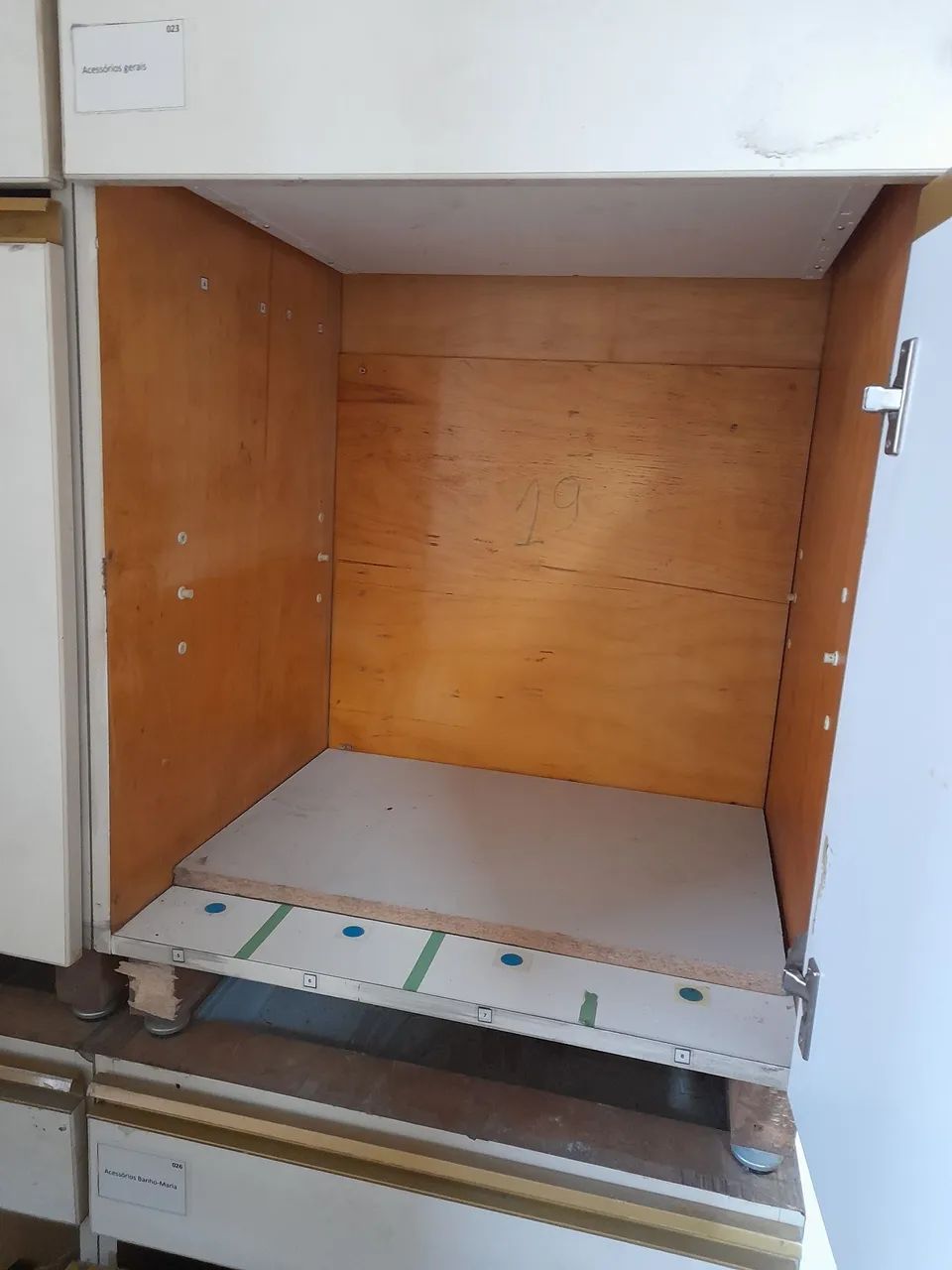 Armário Bancada  Balcão 2 gavetas e 2 portas - Foto 5