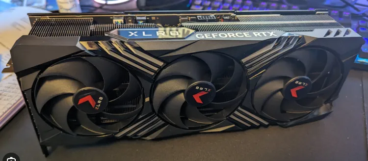 RTX? 4080 Super 16GB XLR8 Gaming Verto 2 anos de garantia.