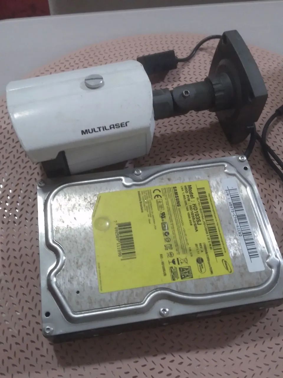 Multilaser Security Camera + Samsung 1TB HD64520774628995121