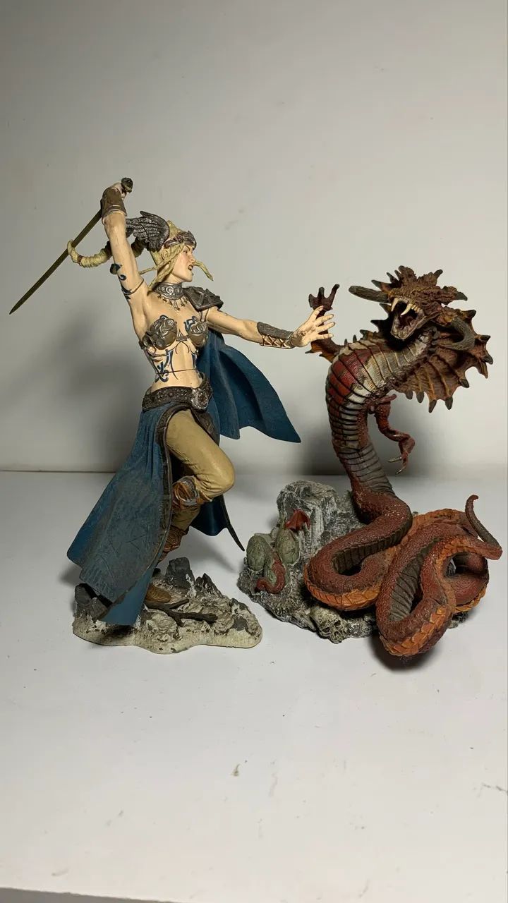 Svadun vs Fire Dragon McFarlane Conan N Neca 